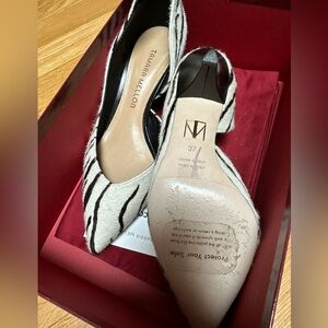 Tamara Melon kitty heel pumps. Chic and fancy